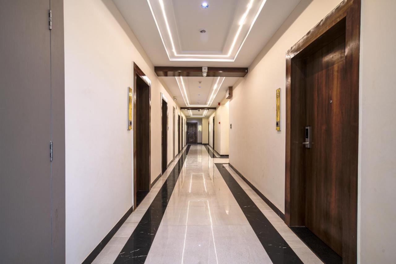 Hotel Miracle 2Km From Mahakal Temple Ujjain Eksteriør bilde