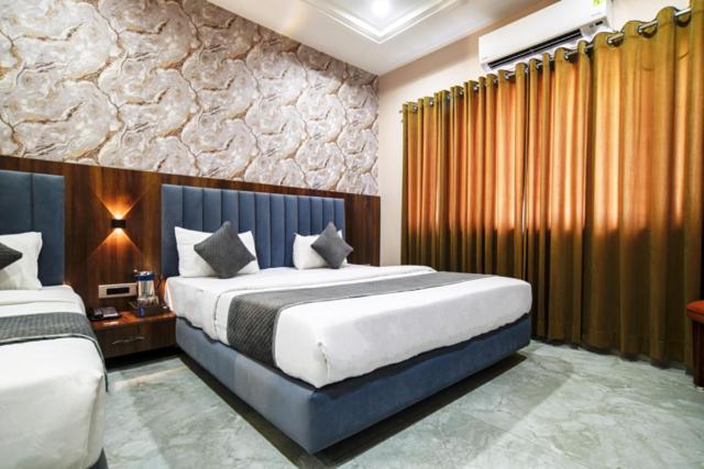 Hotel Miracle 2Km From Mahakal Temple Ujjain Eksteriør bilde