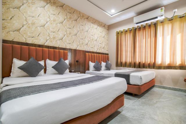 Hotel Miracle 2Km From Mahakal Temple Ujjain Eksteriør bilde